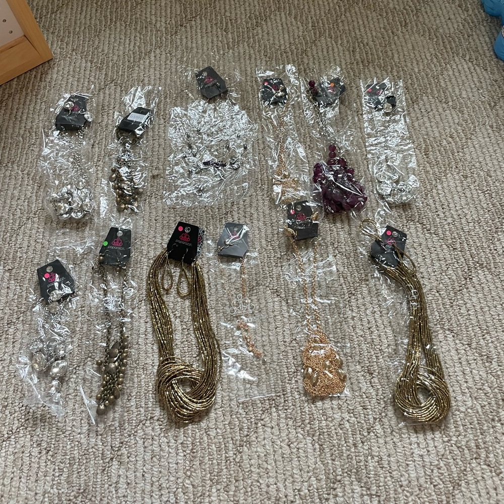 95 Piece Paparazzi Lot